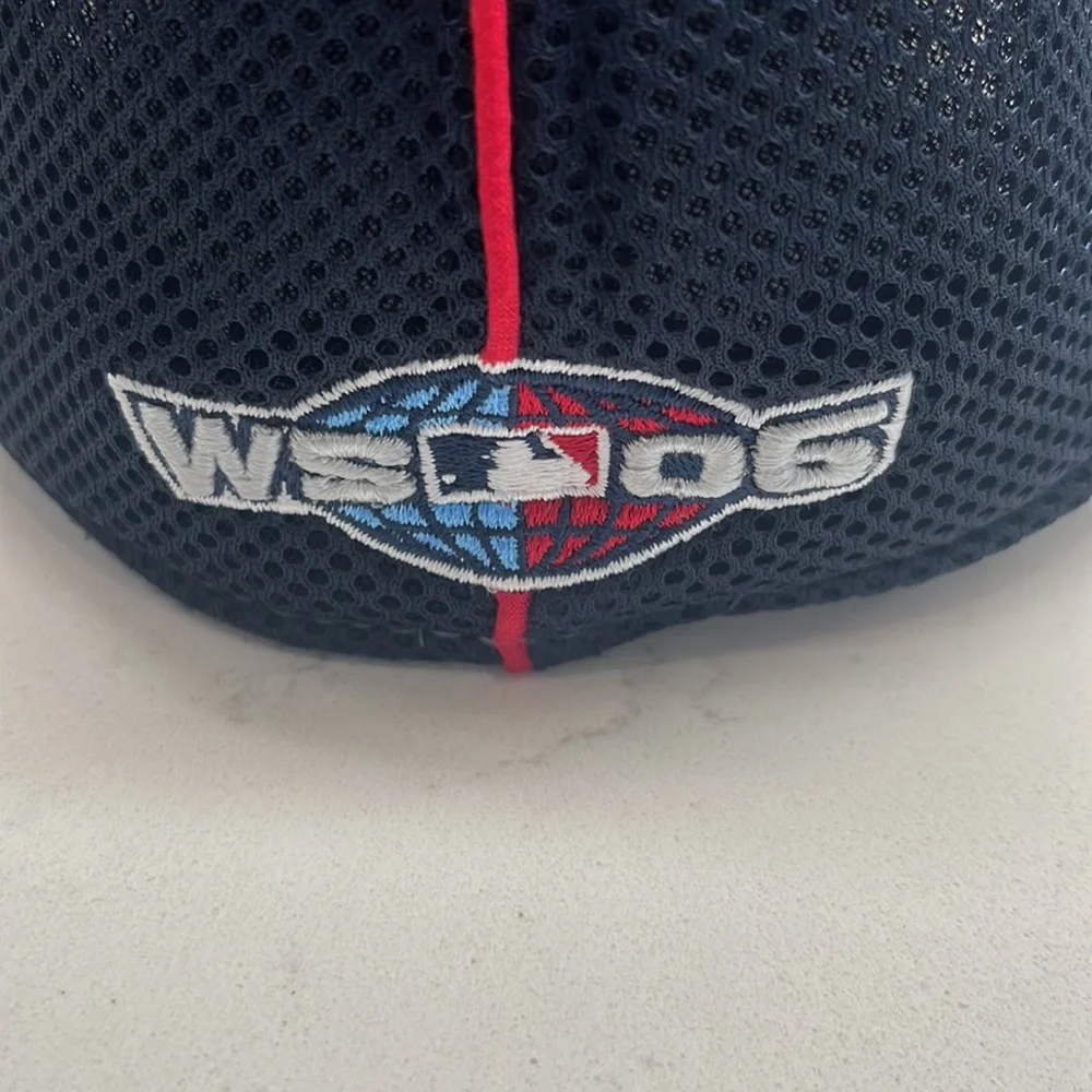 St. Louis Cardinals 2006 League Champions New Era OSFA Mesh Hat Cap MLB Baseball